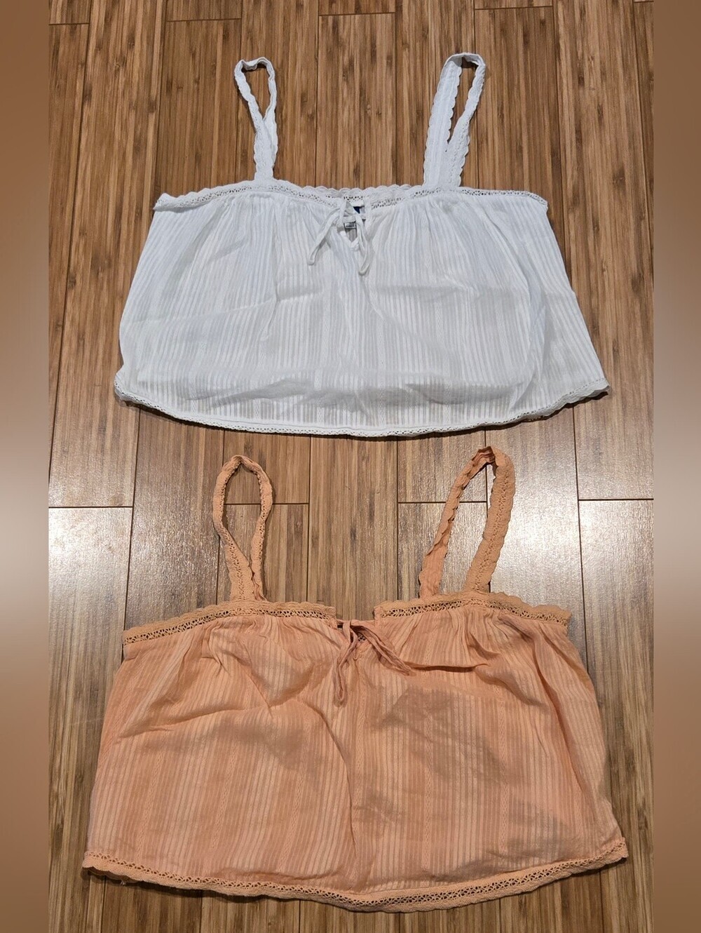 Old Navy Strappy Cropped Tank Tops — Bundle Of White and Peach